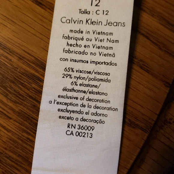 Burgundy Calvin Klein Jeans - Picture 6 of 6